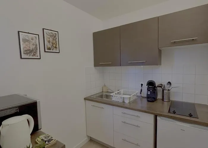 Loft 4 *